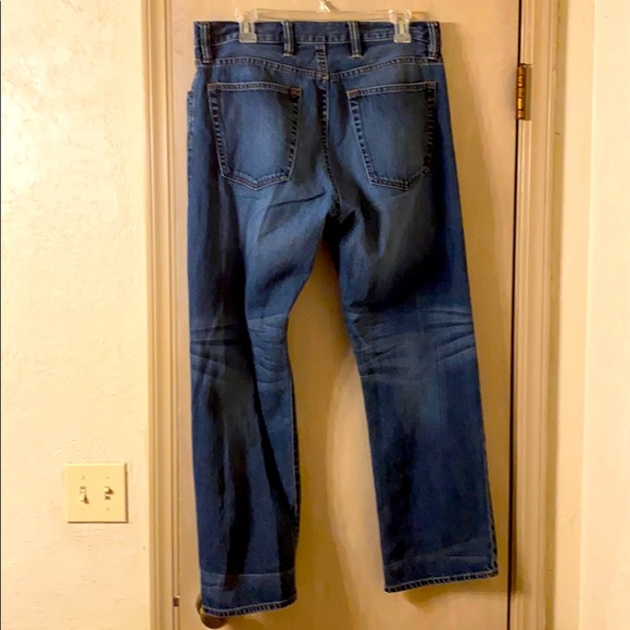 GAP Jeans size 33/30 Standard Relaxed Fit - Picture 2 of 3